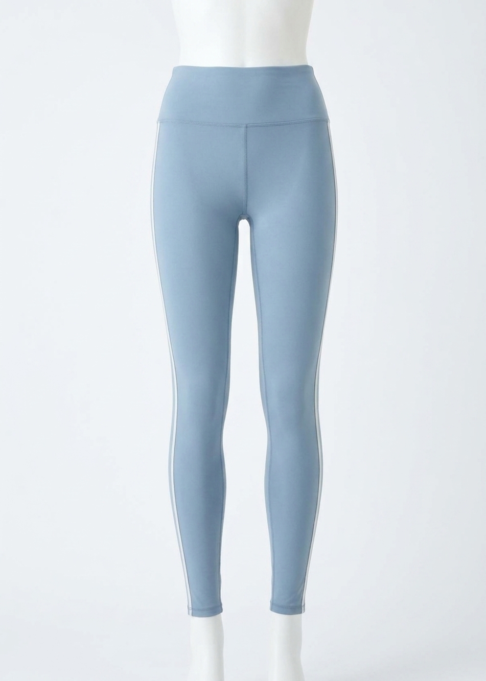 NEW Z SUPPLY on rotation 7/8 legging in light denim